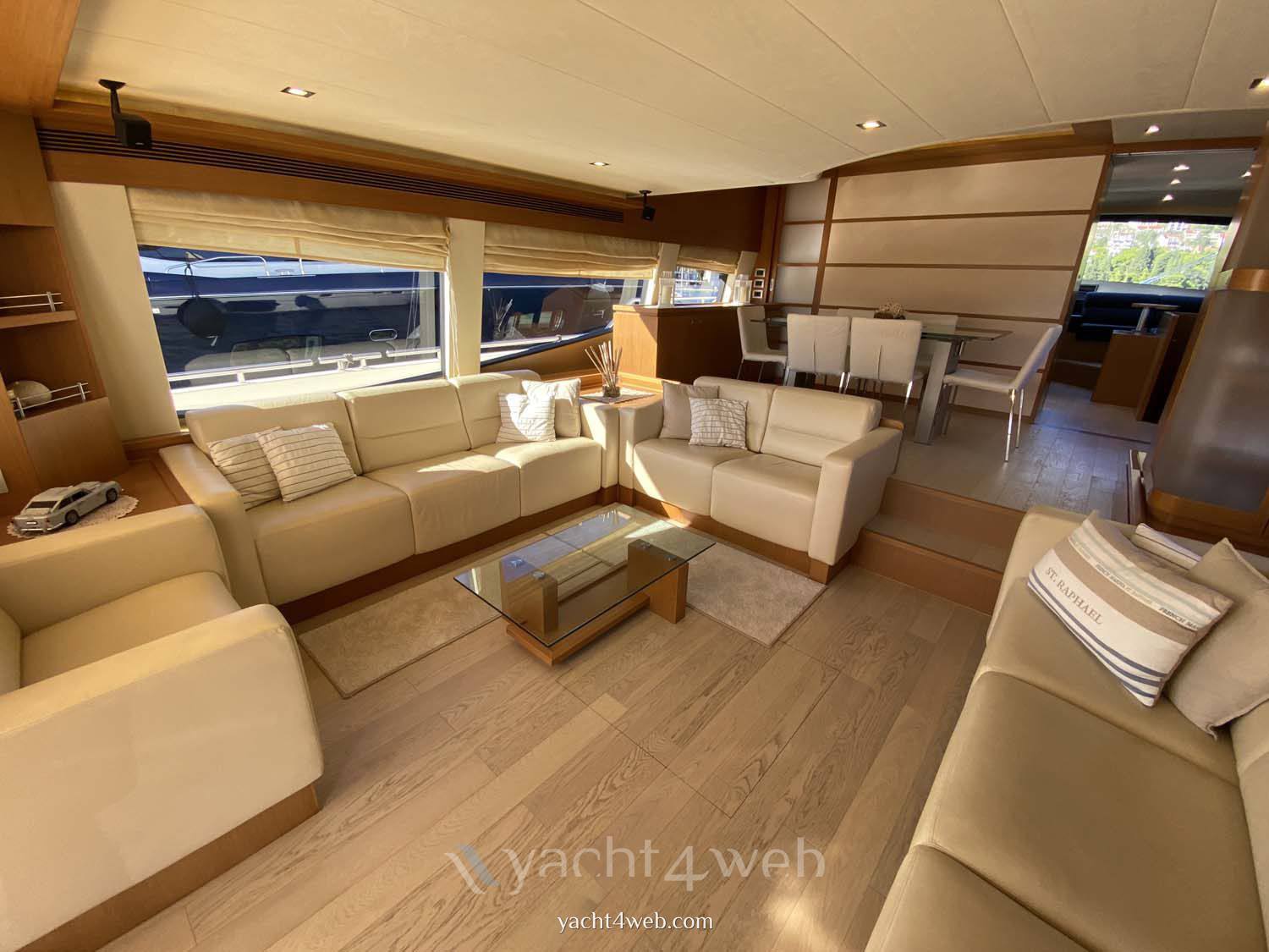 Ferretti yachts 780