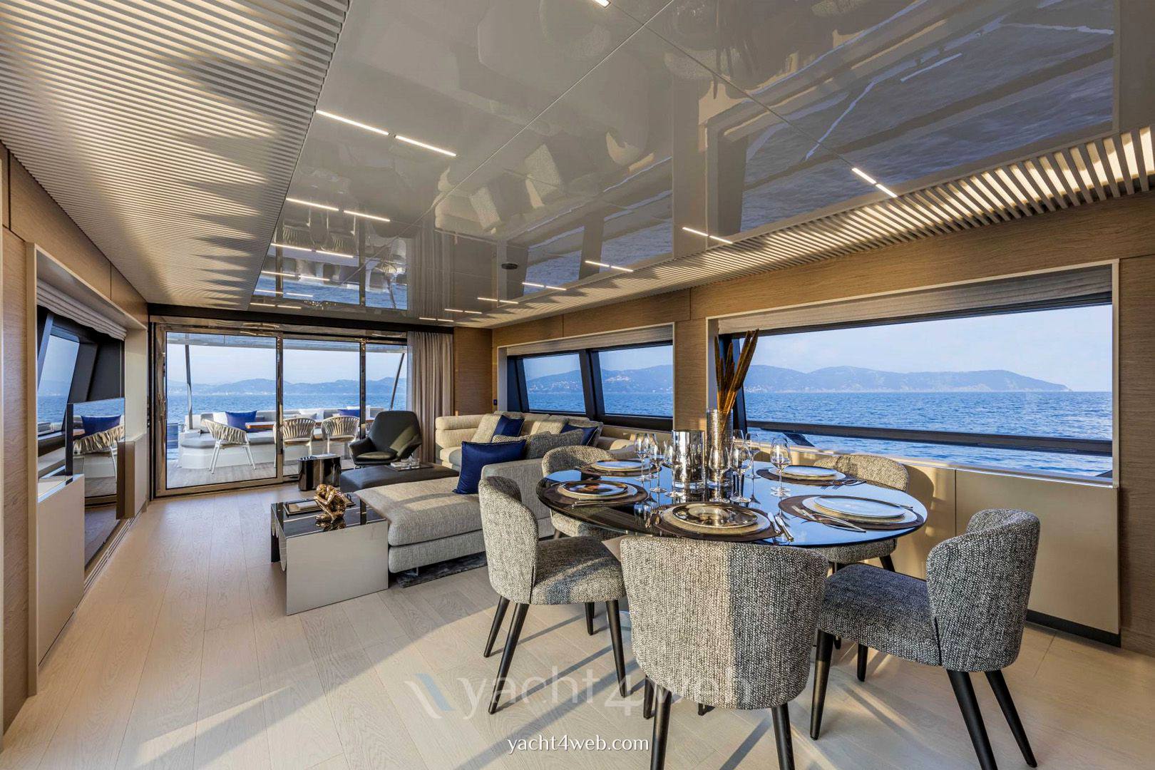 Ferretti yachts 920 piola