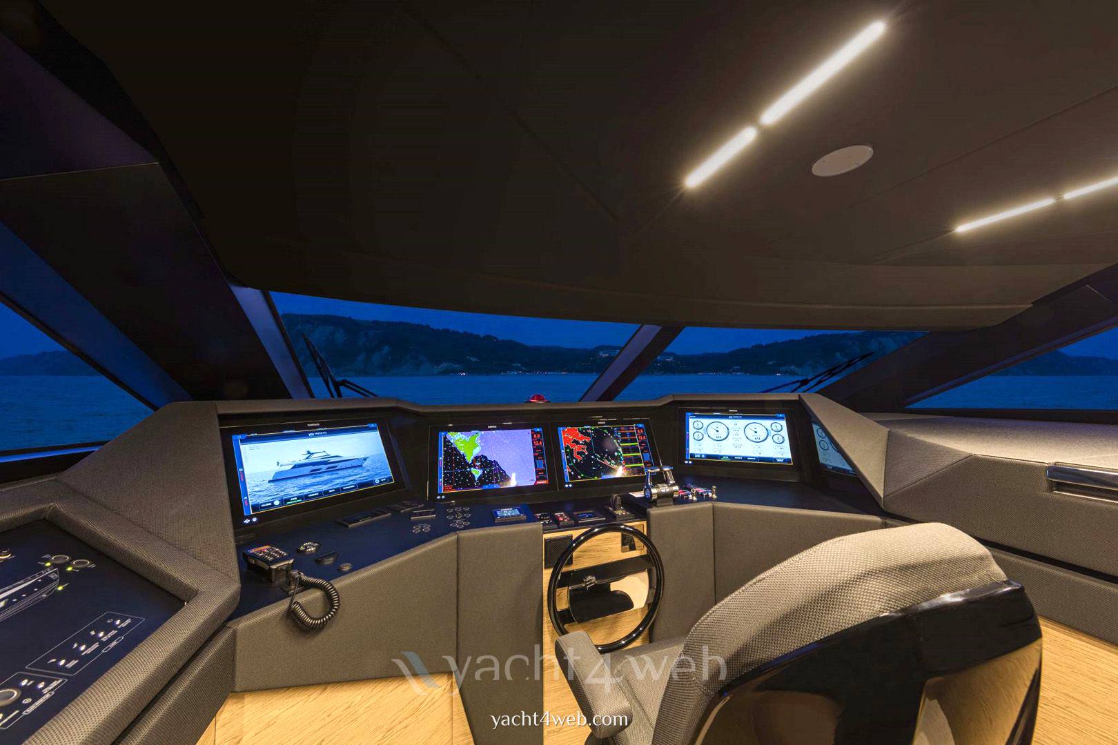 Ferretti yachts 920 piola