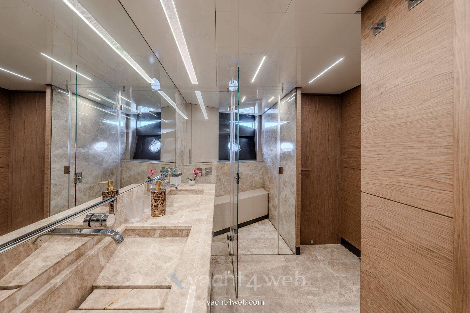 Ferretti yachts 920 piola