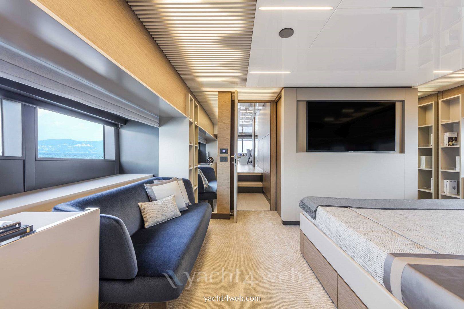 Ferretti yachts 920