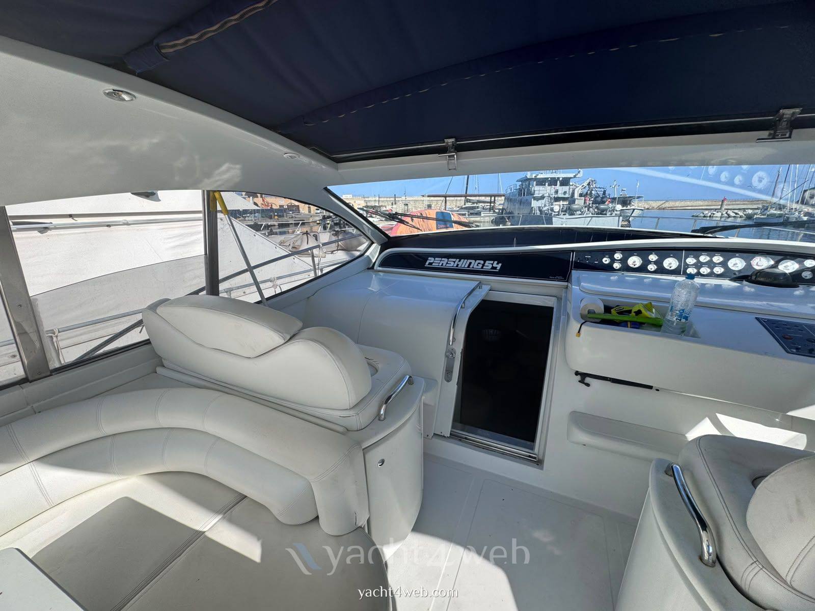 Pershing 54