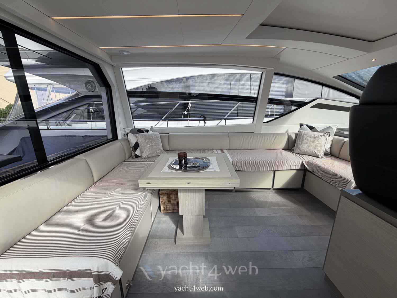 Pershing 62