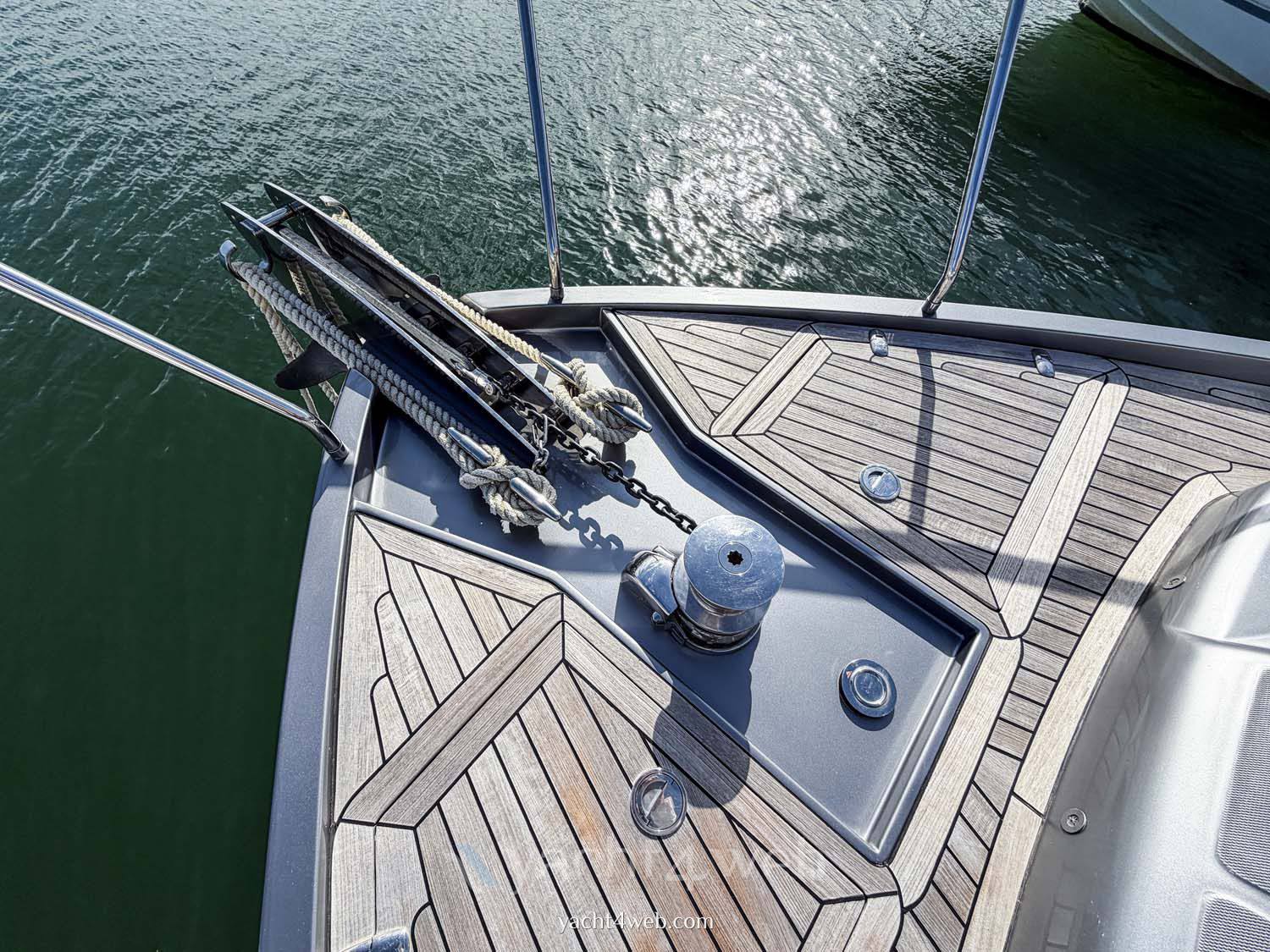Pershing 62