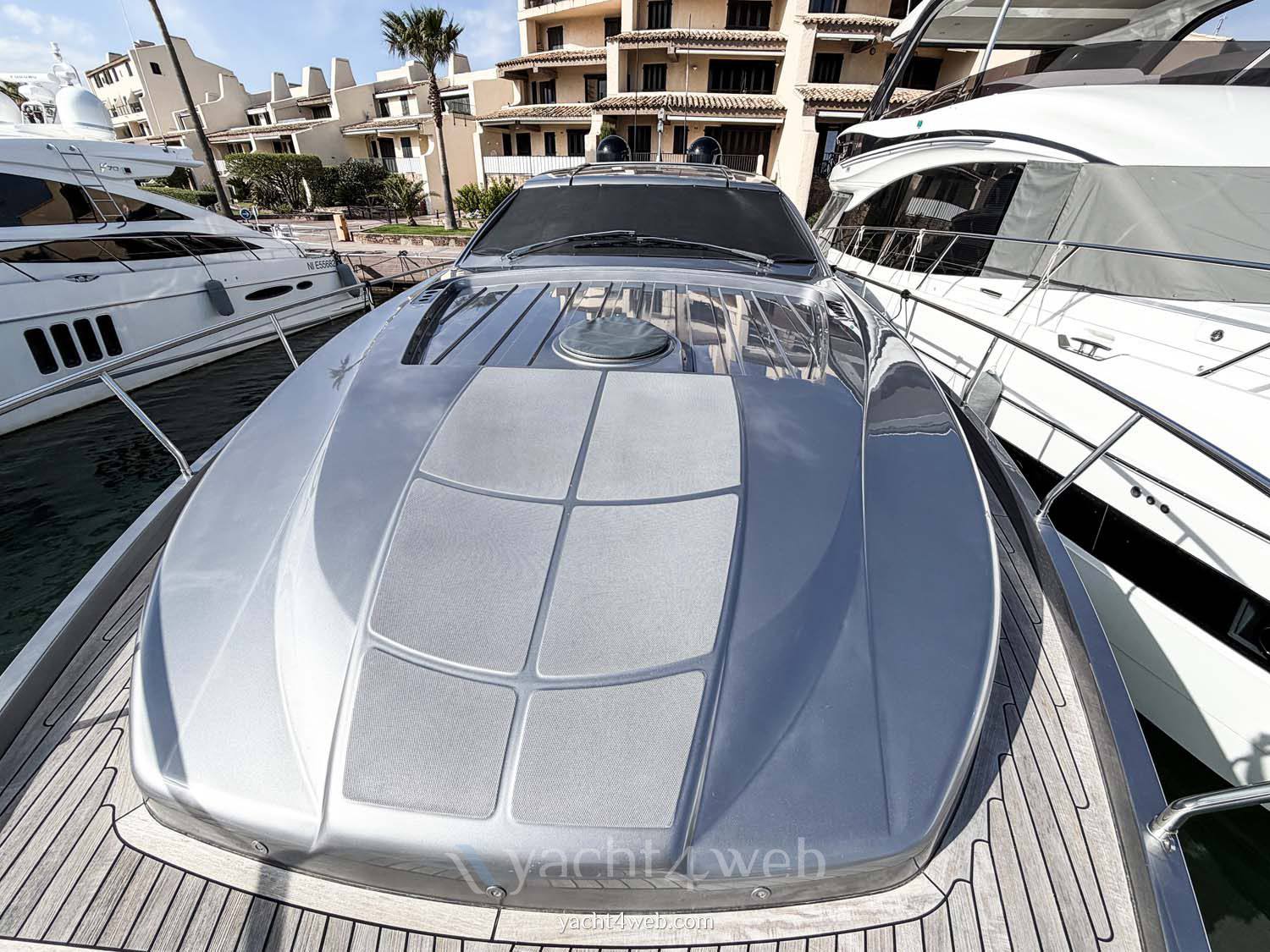 Pershing 62