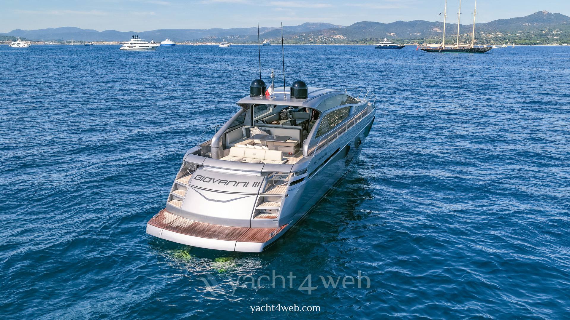 Pershing 62