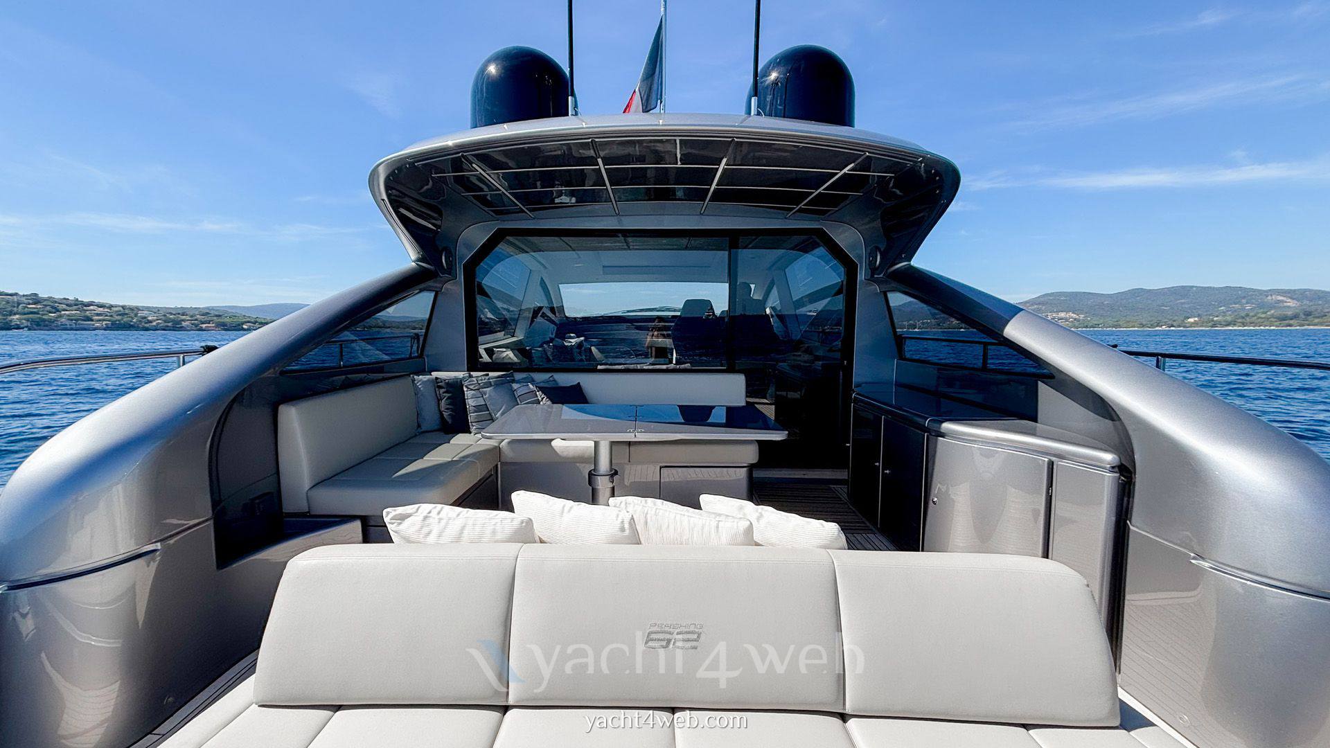 Pershing 62