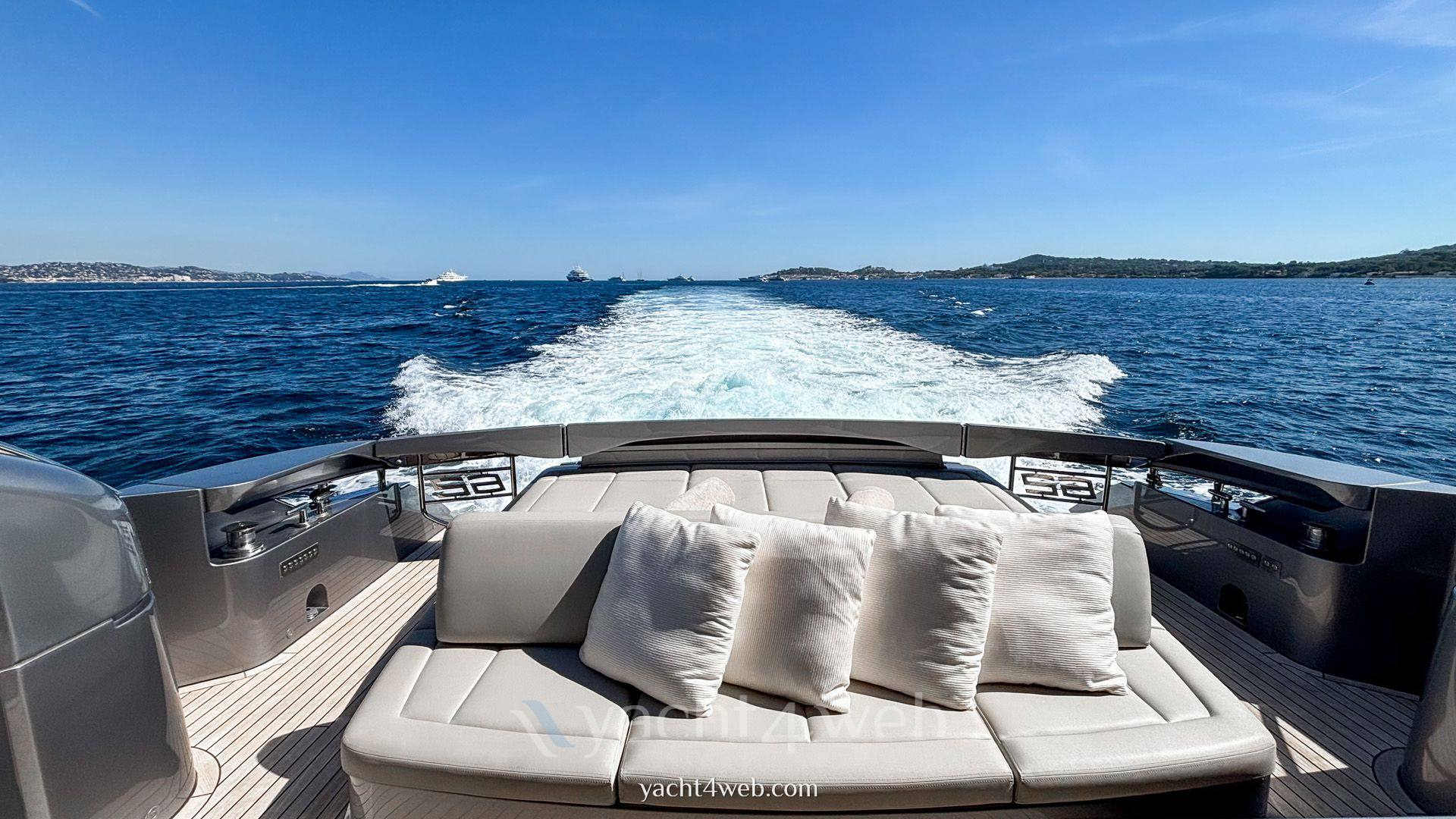 Pershing 62