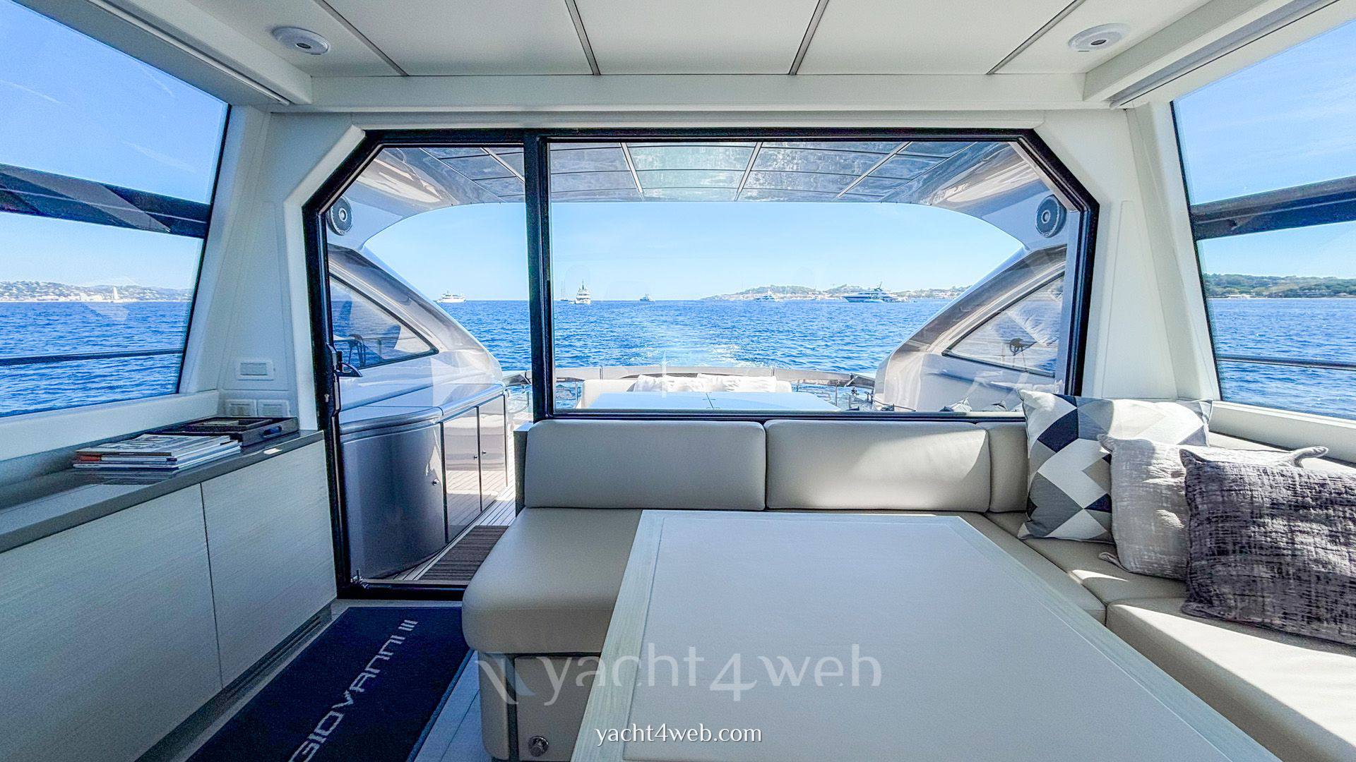 Pershing 62