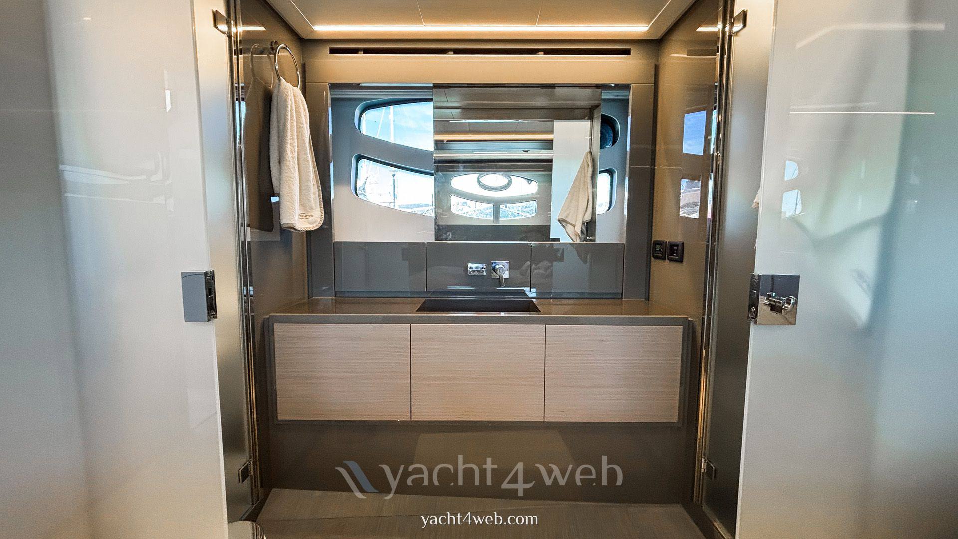 Pershing 62