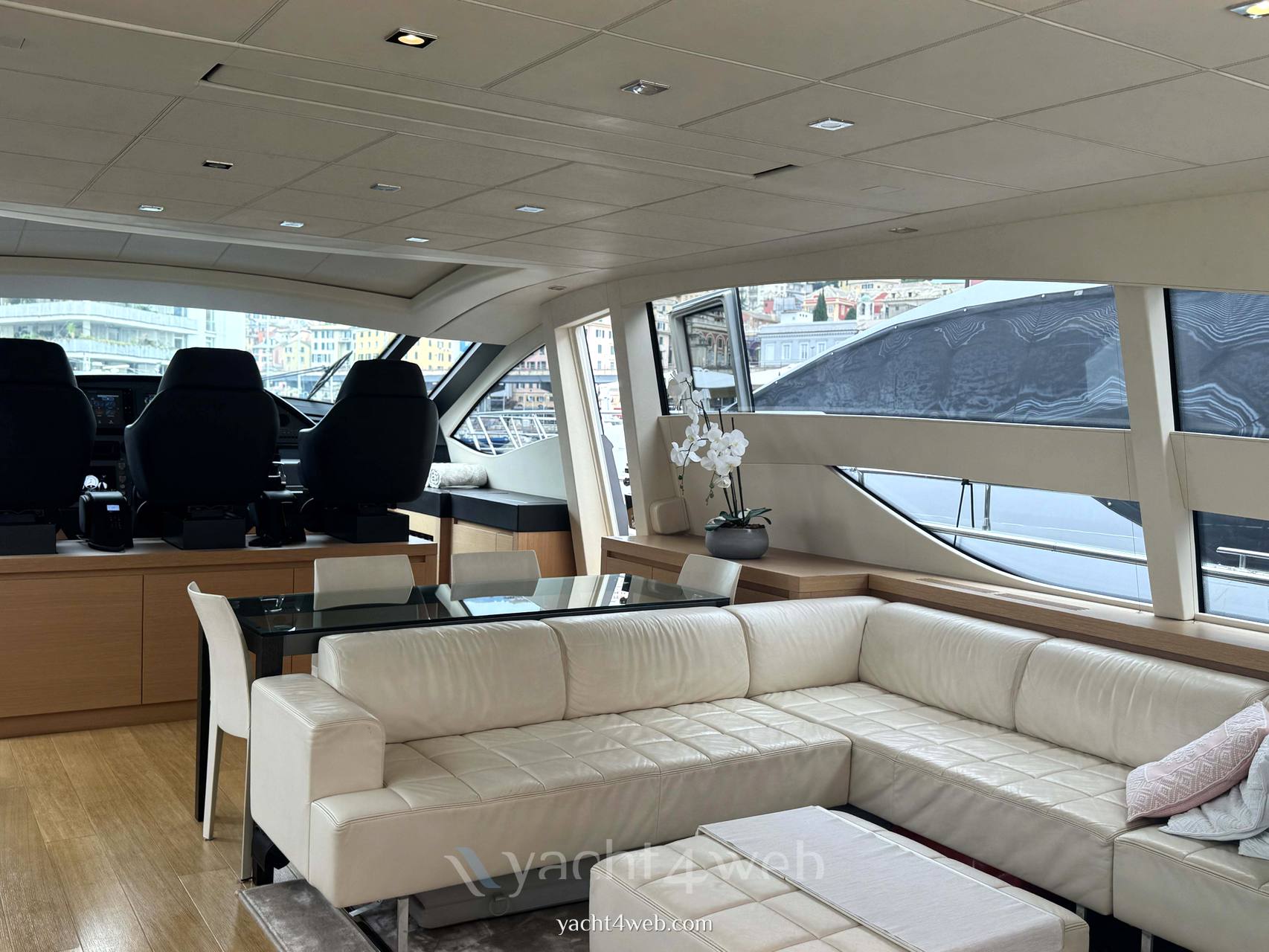 Pershing 80