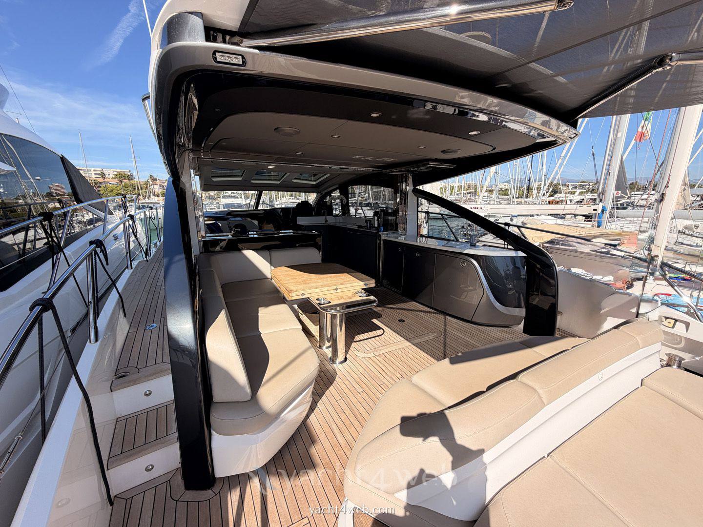 Princess yachts V55