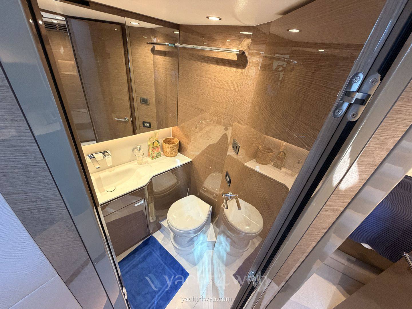 Princess yachts V55