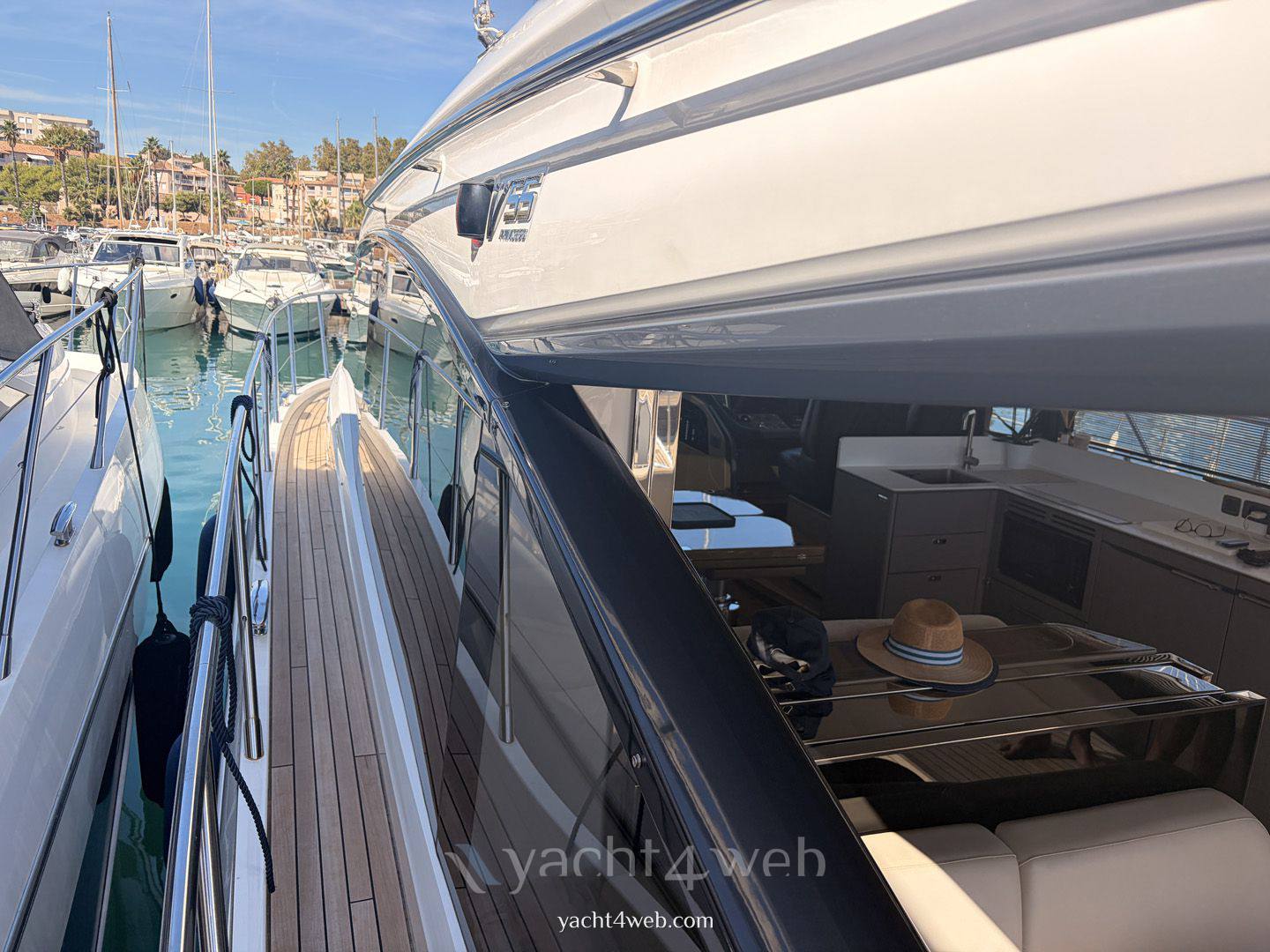 Princess yachts V55