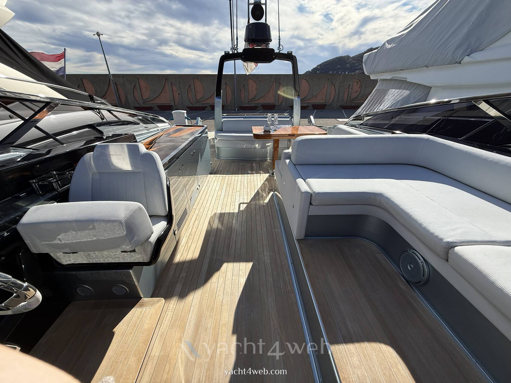 Riva Rivale 56