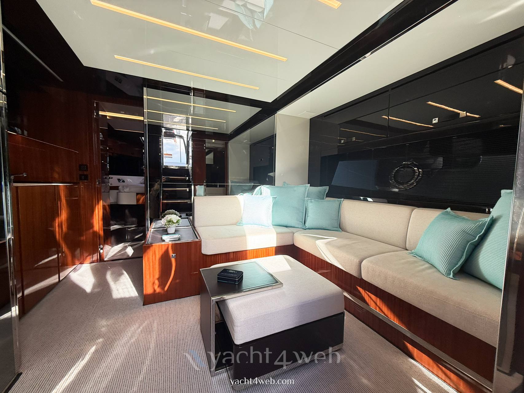 Riva Rivale 56