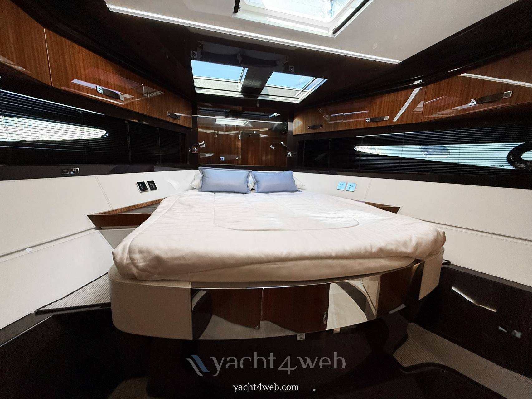 Riva Rivale 56