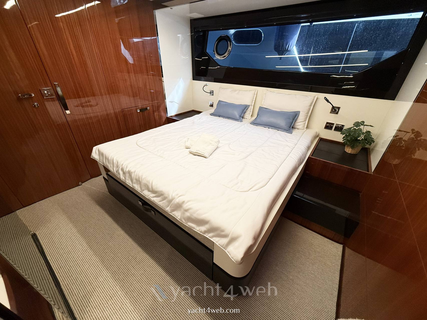 Riva Rivale 56