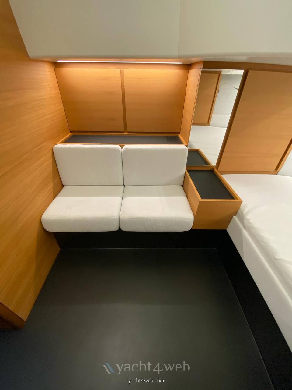 Wally Wallytender 48