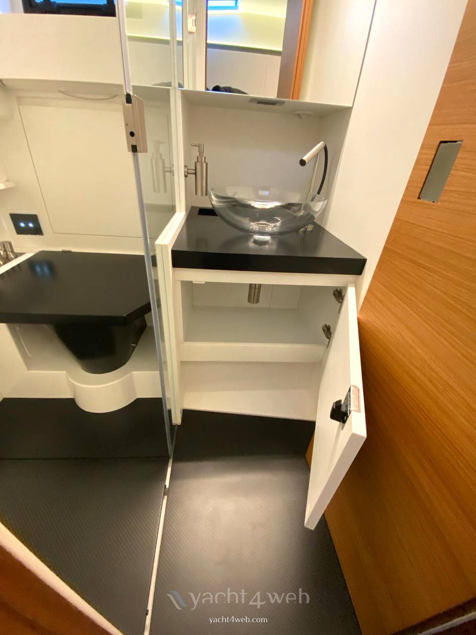 Wally Wallytender 48