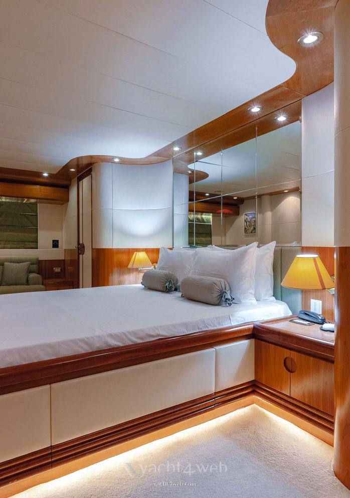 Cbi navi 32 m