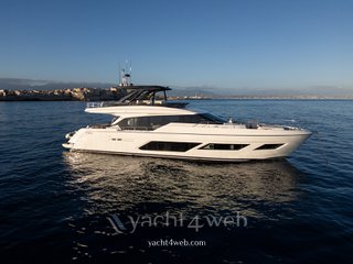 Ferretti yachts 720