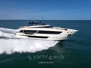 Ferretti Yachts 1000
