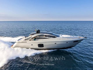 Pershing 70