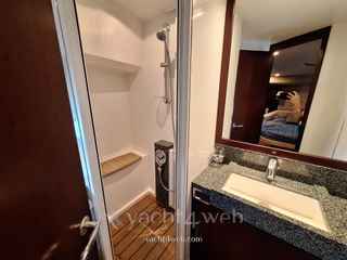 Princess V65 - Photo 19