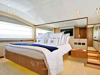 Ferretti yachts 960 от 2020