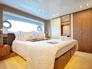 Ferretti yachts 960 от 2020