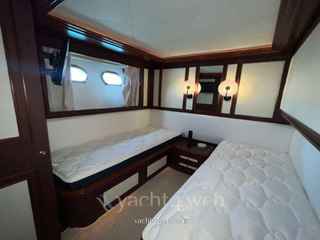 Custom line Navetta 27 от 2000