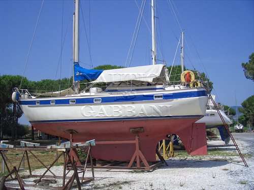 HALLBERG RASSY HALLBERG RASSY 38