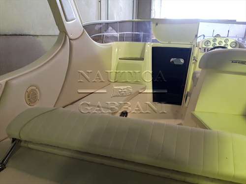 MANO MARINE MANO MARINE 22.50 cabin